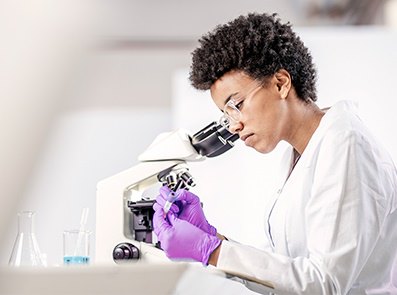 Viatris is een nieuw bedrijf dat is ontstaan door het samengaan van Mylan en Upjohn. Lees hier meer over ons verhaal.