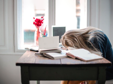 Deze studie toont aan dat de prevalentie van ernstige moeheid erg hoog is bij mensen die de diagnose Long COVID hadden.