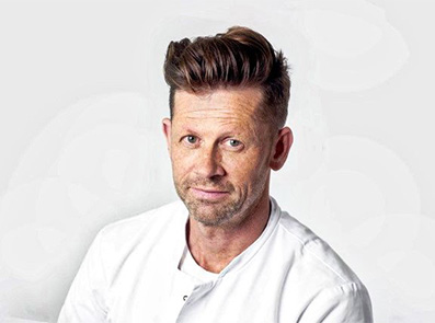 Dermatoloog Rogier Heide vertelt over het belang van goede zonbescherming